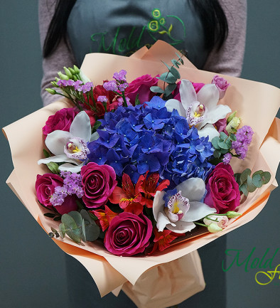 Bouquet with Violet Hydrangea "Harmony" photo 394x433